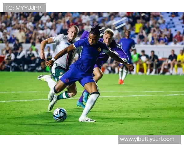 恩昆库重返米兰合练奇克继续进行单独训练